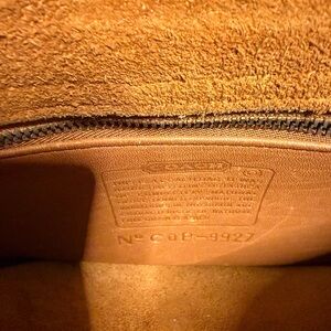 Coach Tan Leather  it was handcrafted in Costa Rica COP- 9927